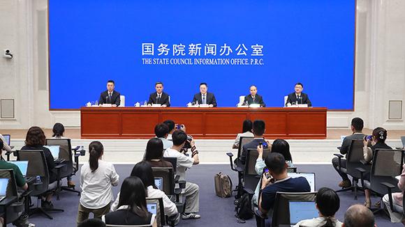路边加微信女孩可能是崩老头