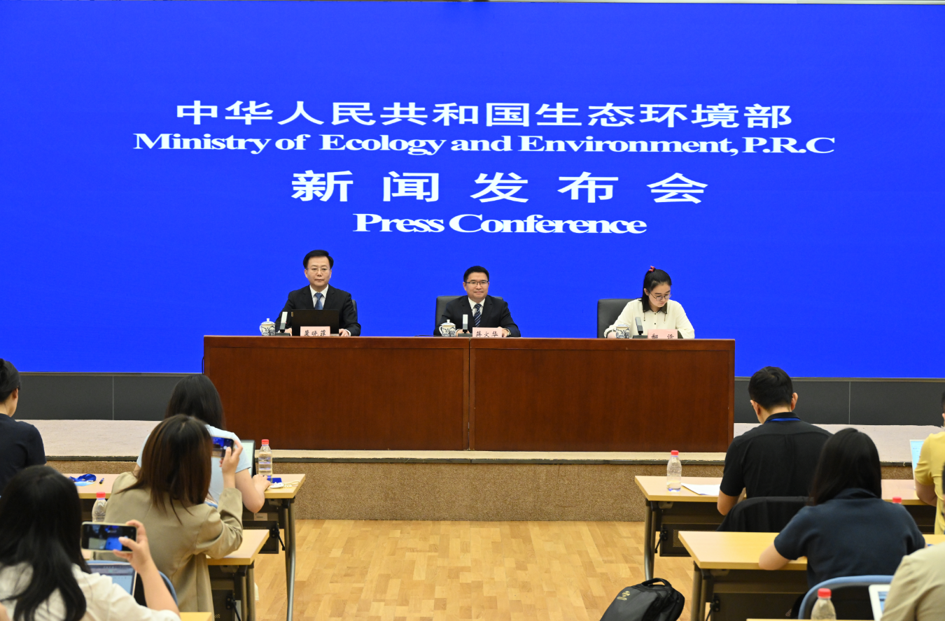 首次将封锁台湾摆在台面