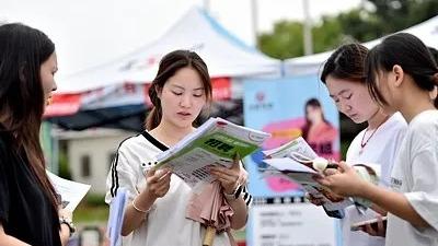 解放军破晓出击现场画面